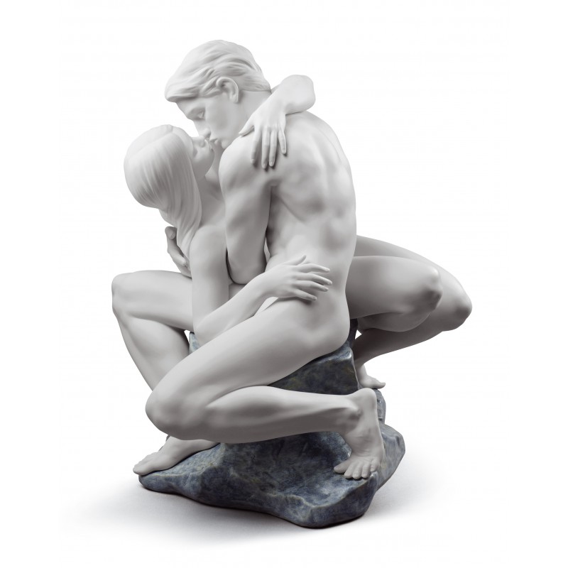 statua bacio appassionato  bianco